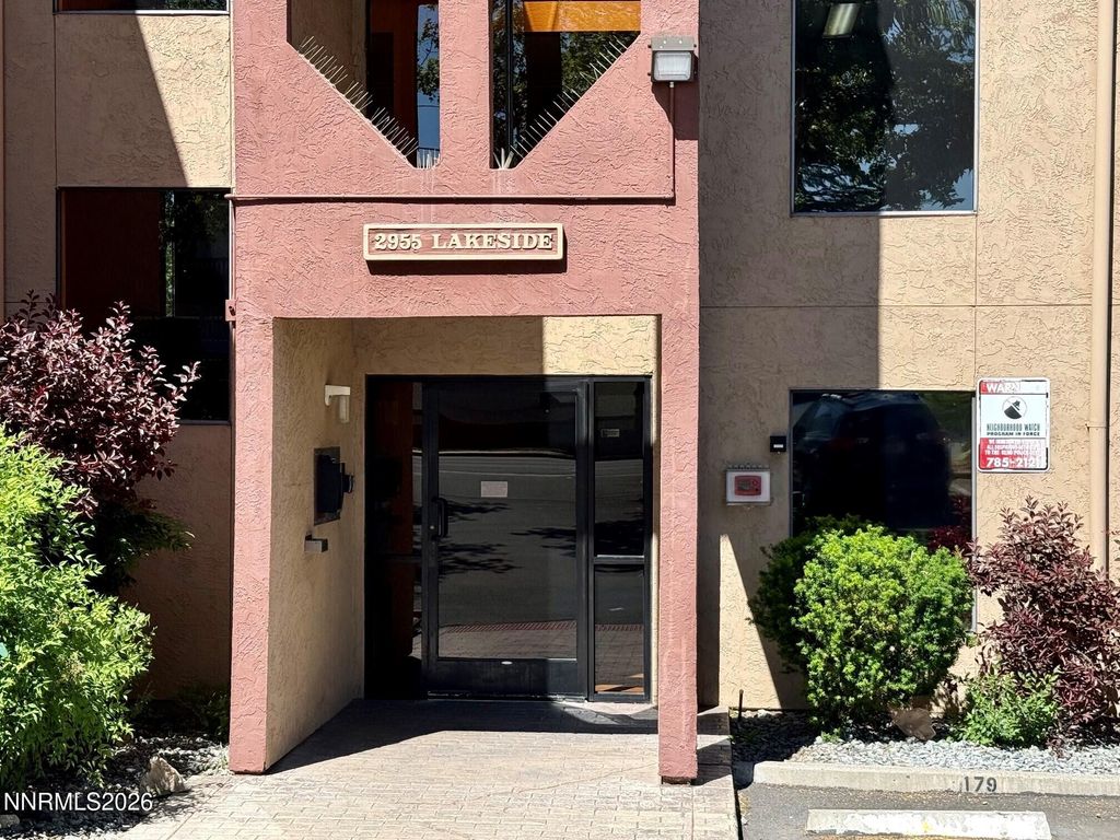 2955 Lakeside Drive UNIT 120, Reno, NV 89509
