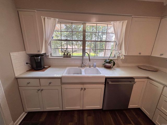 3 Nob Hill Cove, Little Rock, AR 72205