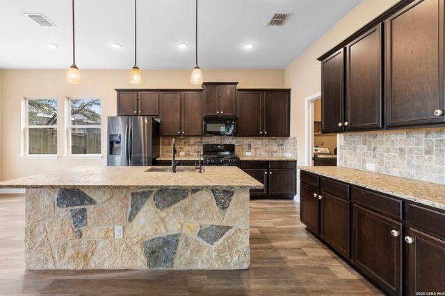 22022 Akin Bayou, San Antonio, TX 78261