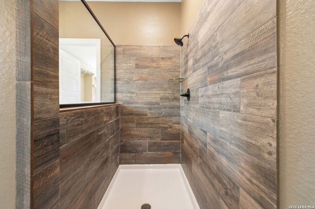 22022 Akin Bayou, San Antonio, TX 78261