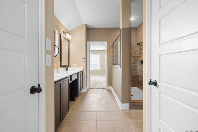 22022 Akin Bayou, San Antonio, TX 78261