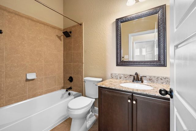 22022 Akin Bayou, San Antonio, TX 78261