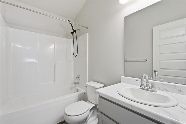 21291 W 219th Street, Spring Hill, KS 66083