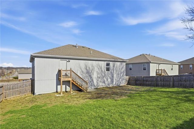 21291 W 219th Street, Spring Hill, KS 66083