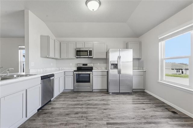 21291 W 219th Street, Spring Hill, KS 66083