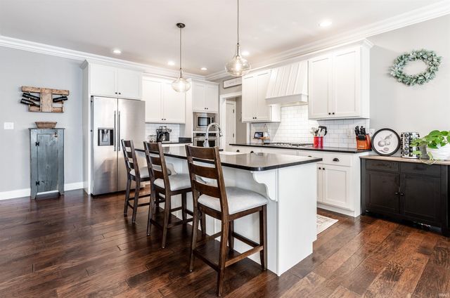 2918 Lenox Drive, Evansville, IN 47725
