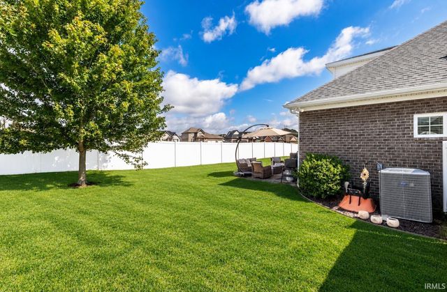 2918 Lenox Drive, Evansville, IN 47725