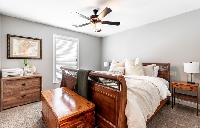 2918 Lenox Drive, Evansville, IN 47725