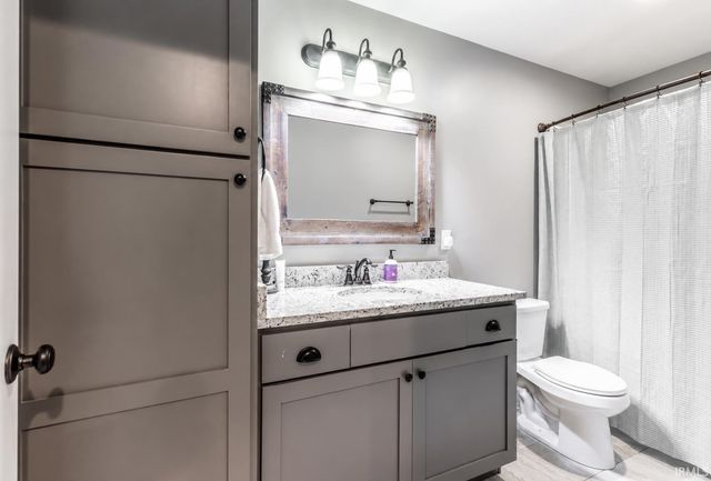 2918 Lenox Drive, Evansville, IN 47725