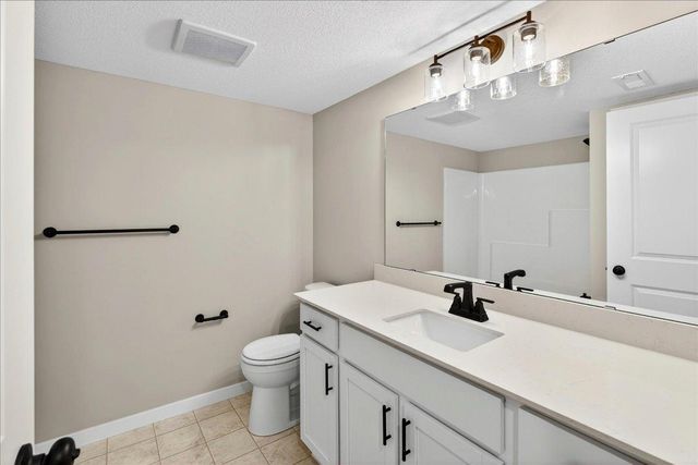 1923 Pierce Street S, Cambridge, MN 55008