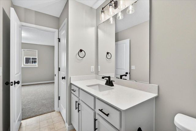 1923 Pierce Street S, Cambridge, MN 55008