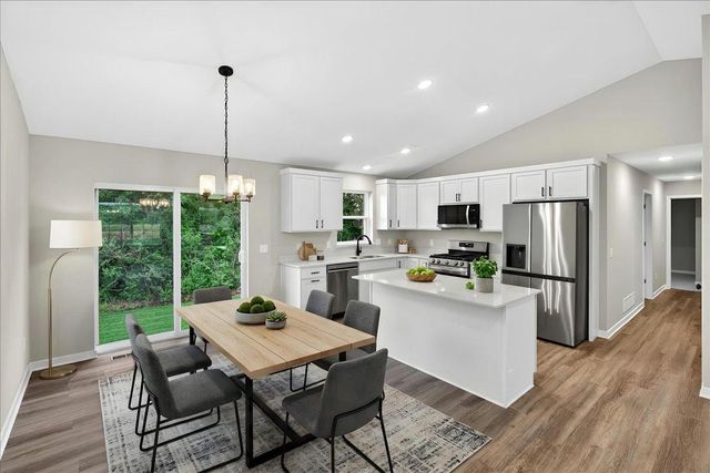 1923 Pierce Street S, Cambridge, MN 55008
