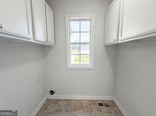 33 Maggies Point, Dallas, GA 30132