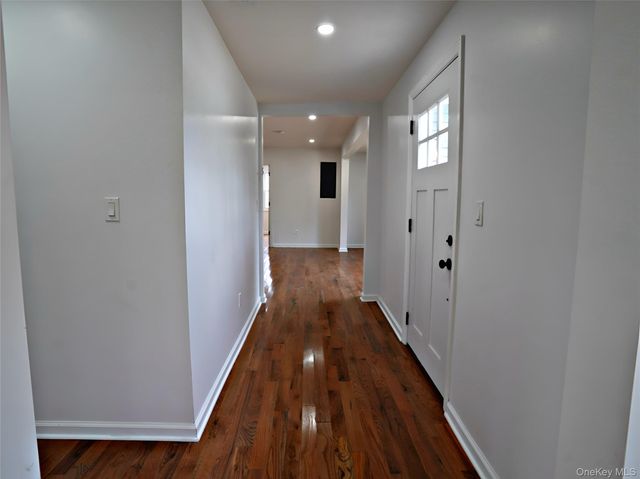 13 Brook Trail W, Wurtsboro, NY 12790