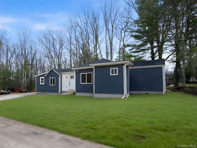 13 Brook Trail W, Wurtsboro, NY 12790