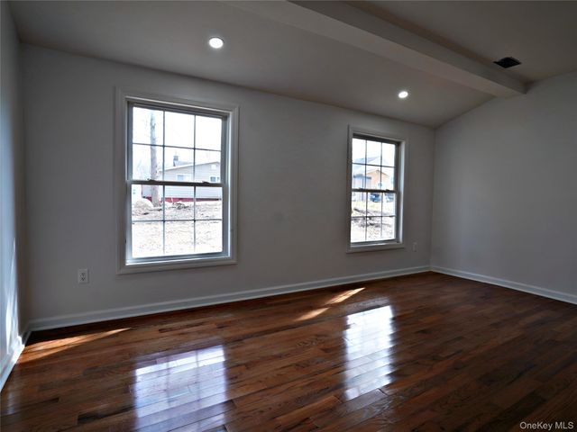 13 Brook Trail W, Wurtsboro, NY 12790