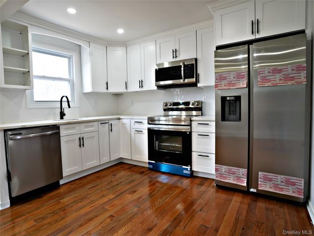 13 Brook Trail W, Wurtsboro, NY 12790
