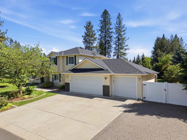 5024 E Birkenhead Ln, Colbert, WA 99005