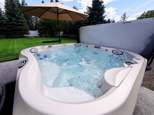 5024 E Birkenhead Ln, Colbert, WA 99005