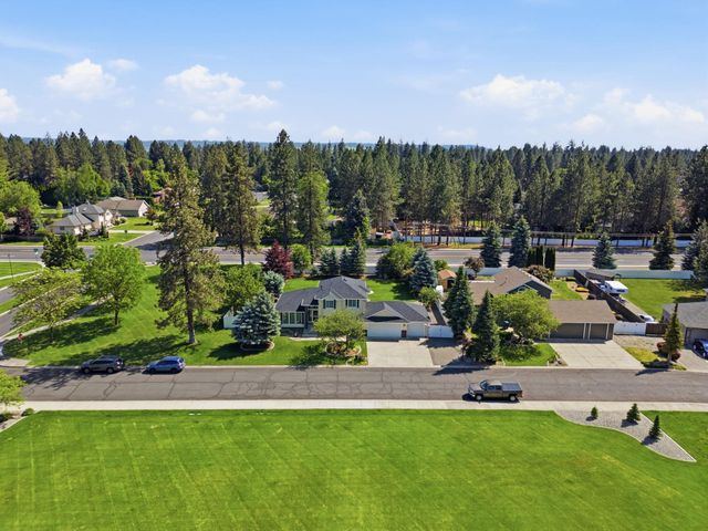 5024 E Birkenhead Ln, Colbert, WA 99005