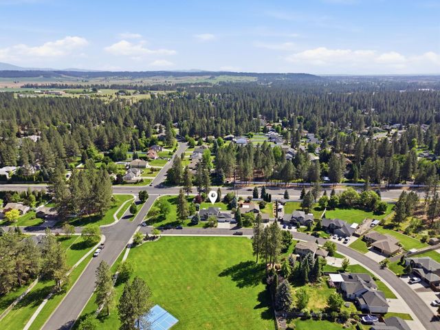 5024 E Birkenhead Ln, Colbert, WA 99005
