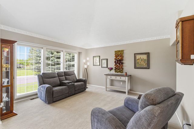 5024 E Birkenhead Ln, Colbert, WA 99005