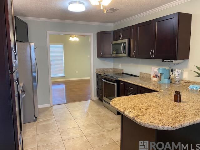 18025 Judith Dr, Zachary, LA 70791