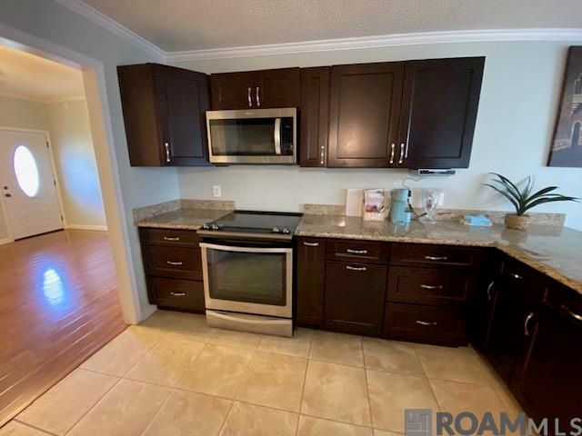 18025 Judith Dr, Zachary, LA 70791