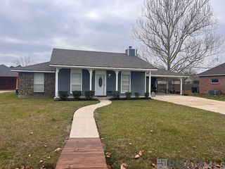 18025 Judith Dr, Zachary, LA 70791