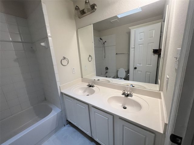 937 Spring Valley Plaza, Richardson, TX 75080