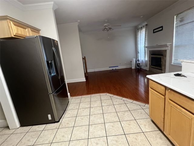 937 Spring Valley Plaza, Richardson, TX 75080