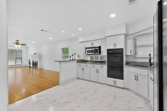 6025 Fairway Avenue, Dallas, TX 75227