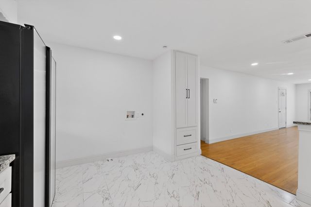 6025 Fairway Avenue, Dallas, TX 75227