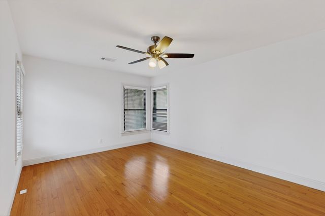 6025 Fairway Avenue, Dallas, TX 75227