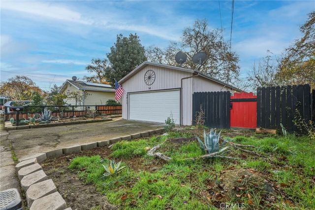 1011 2nd, Lakeport, CA 95453