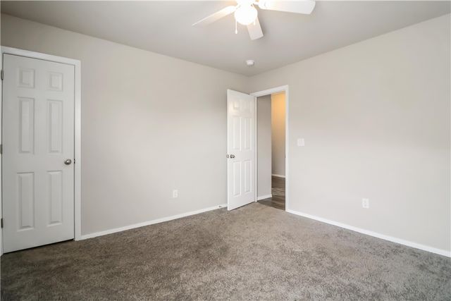 1721 Hermitage Drive, Centerton, AR 72719