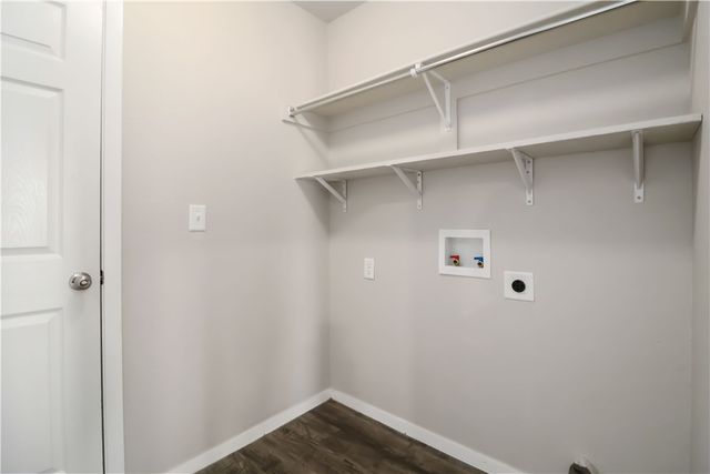 1721 Hermitage Drive, Centerton, AR 72719