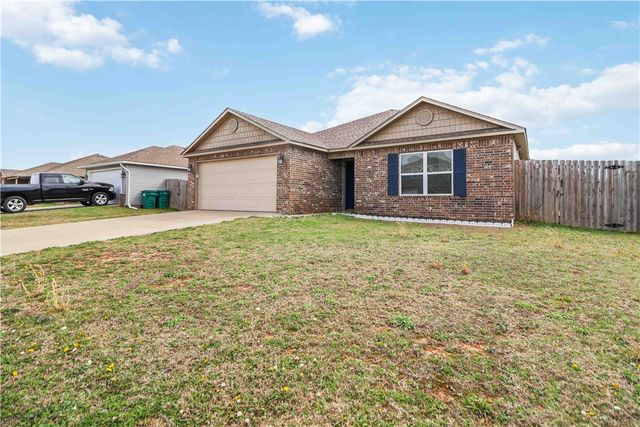 1721 Hermitage Drive, Centerton, AR 72719
