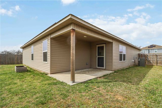 1721 Hermitage Drive, Centerton, AR 72719
