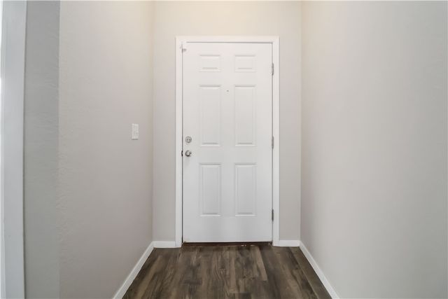 1721 Hermitage Drive, Centerton, AR 72719