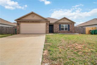 1721 Hermitage Drive, Centerton, AR 72719