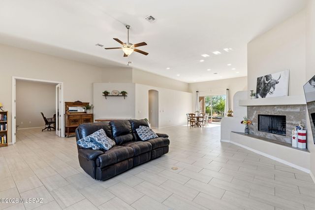 9094 S Lanai Lane, Vail, AZ 85641