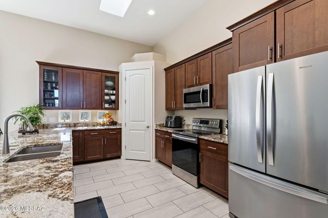 9094 S Lanai Lane, Vail, AZ 85641