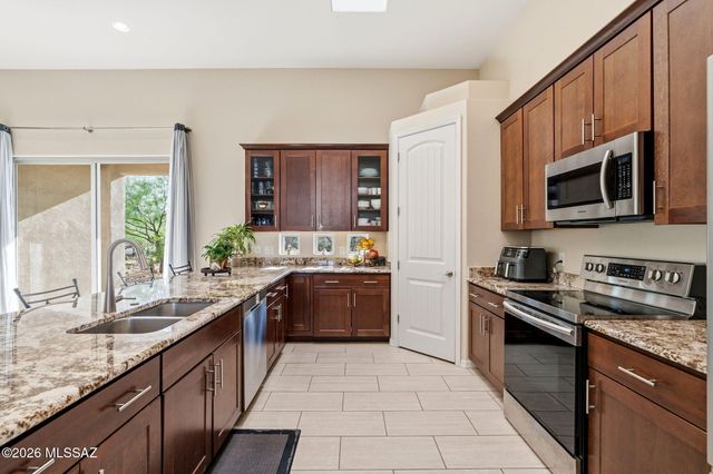 9094 S Lanai Lane, Vail, AZ 85641