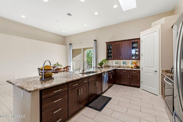 9094 S Lanai Lane, Vail, AZ 85641