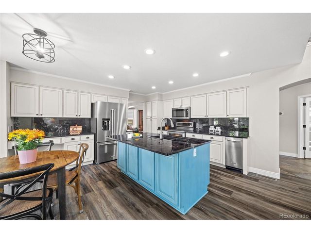 9755 Spring Hill St, Highlands Ranch, CO 80129