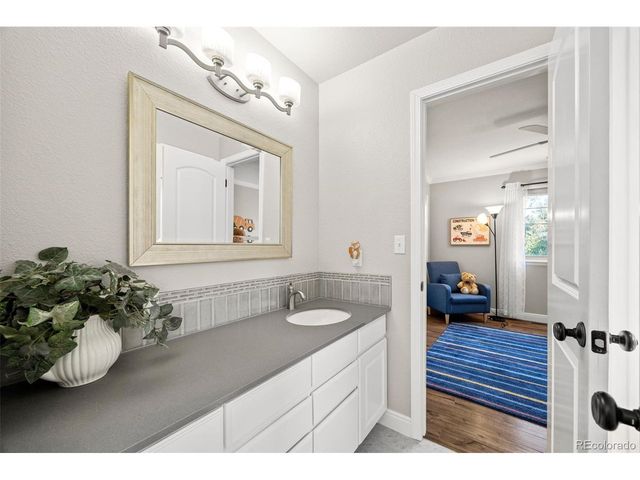 9755 Spring Hill St, Highlands Ranch, CO 80129