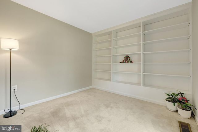 1501 SNOWFLAKE CT, Herndon, VA 20170