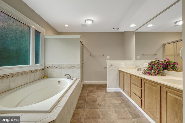 1501 SNOWFLAKE CT, Herndon, VA 20170
