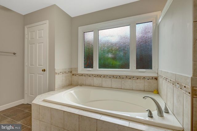 1501 SNOWFLAKE CT, Herndon, VA 20170